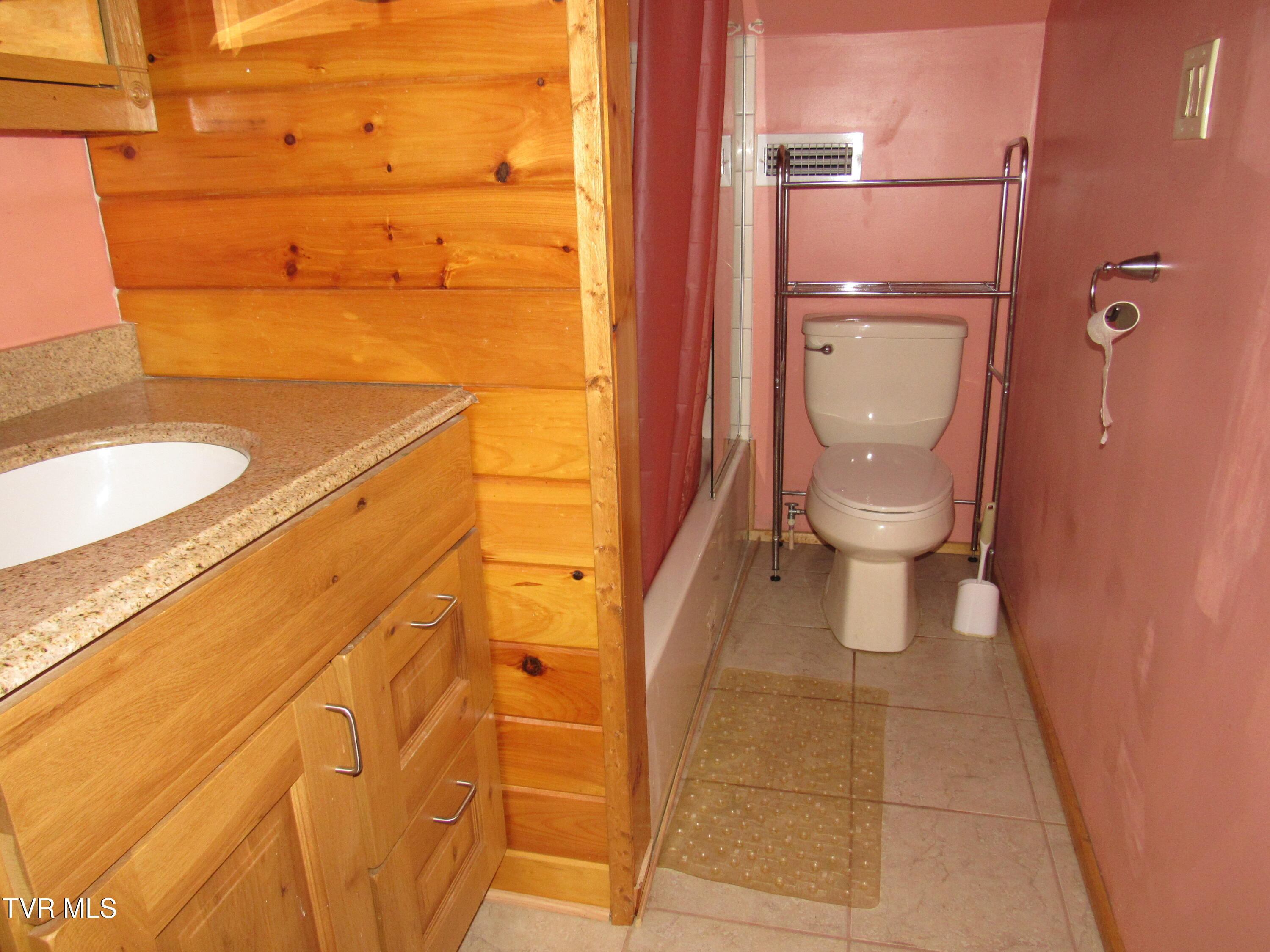 173 Price Road Johnson City, TN 37604 - Photo 26 of 43 IMG_5400