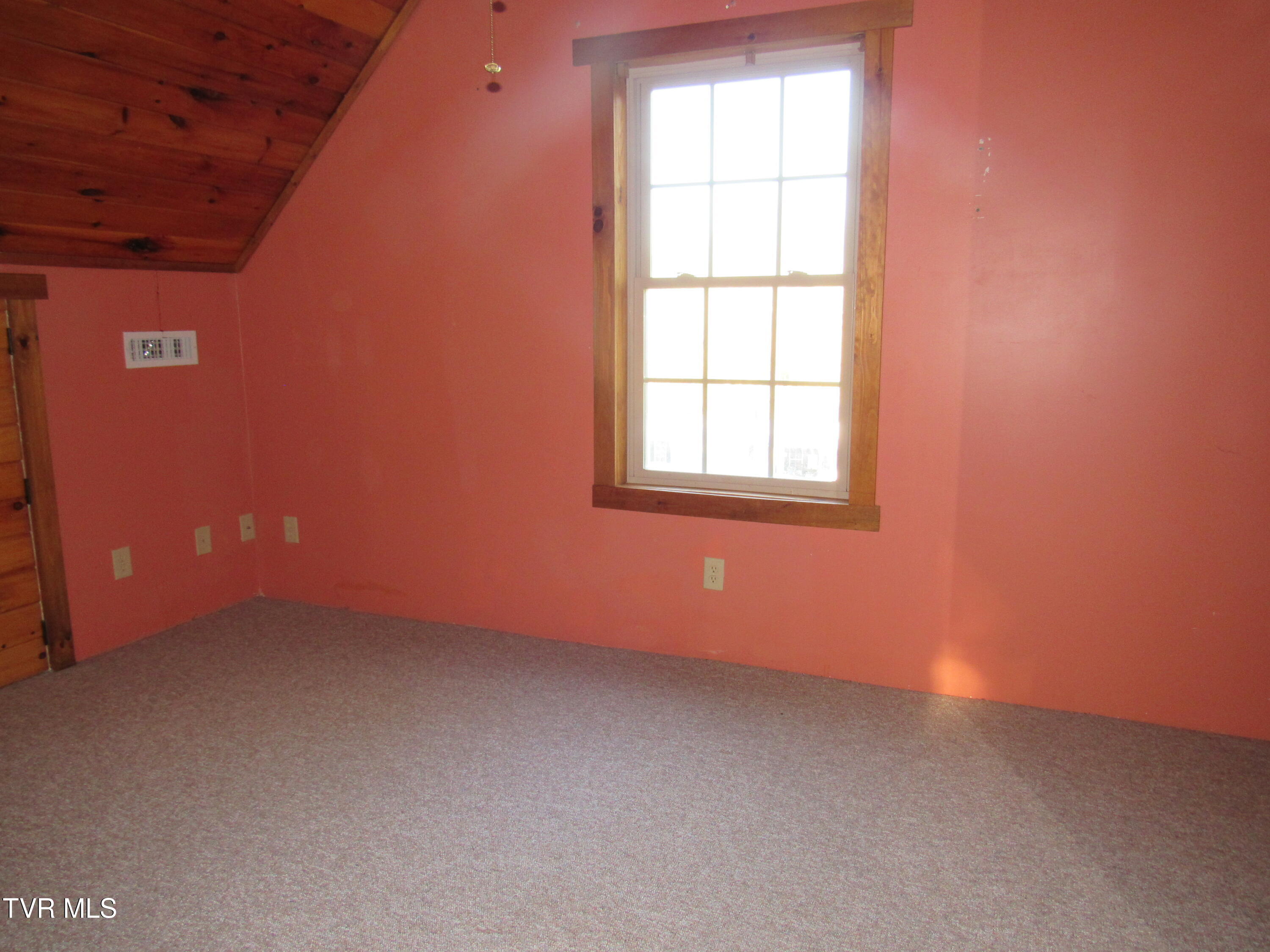 173 Price Road Johnson City, TN 37604 - Photo 27 of 43 IMG_5405