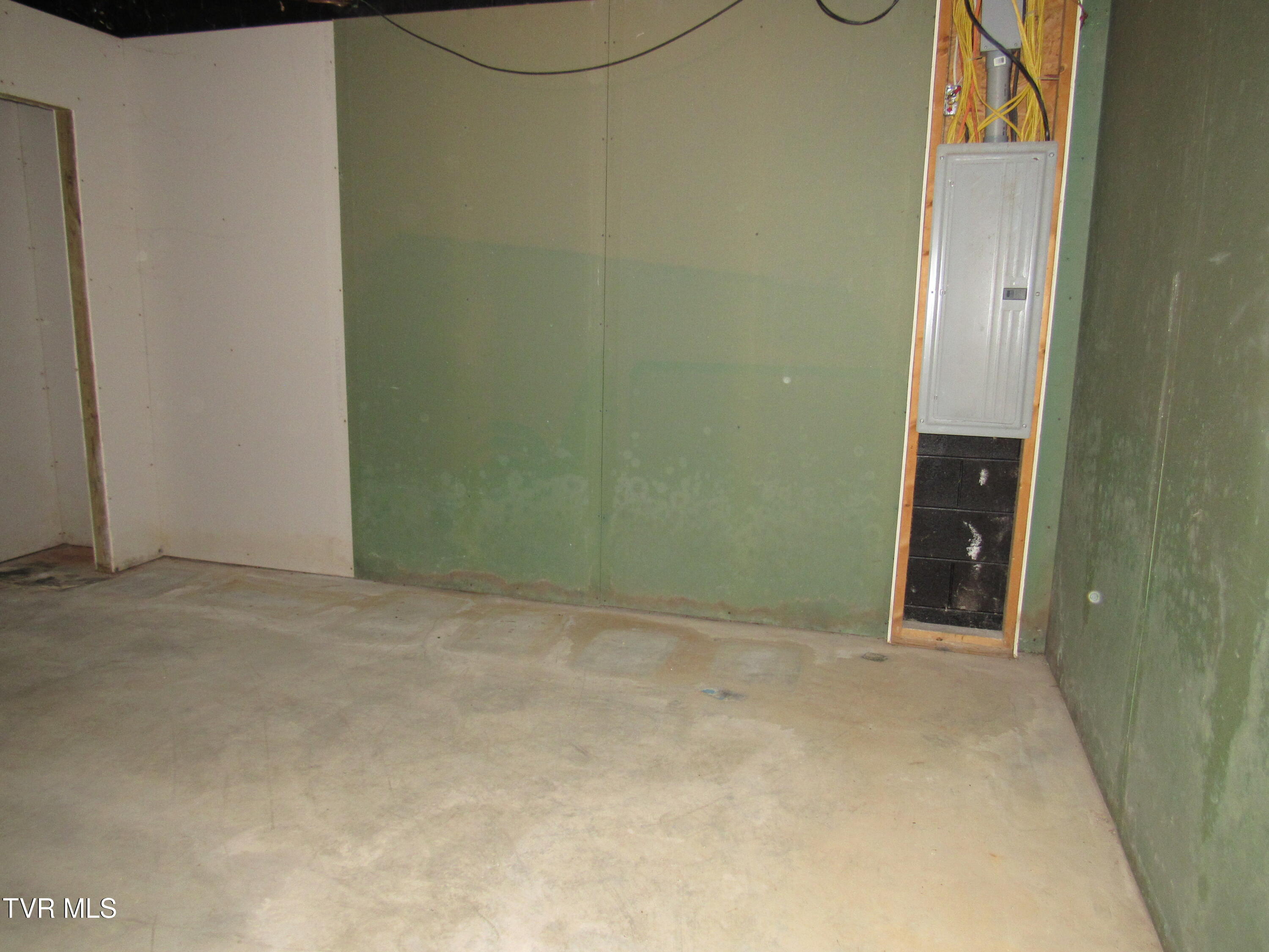 173 Price Road Johnson City, TN 37604 - Photo 34 of 43 IMG_5318