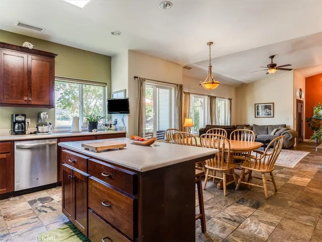 $1,099,000 | 1575 Parkhill Road, Santa Margarita, CA 93453