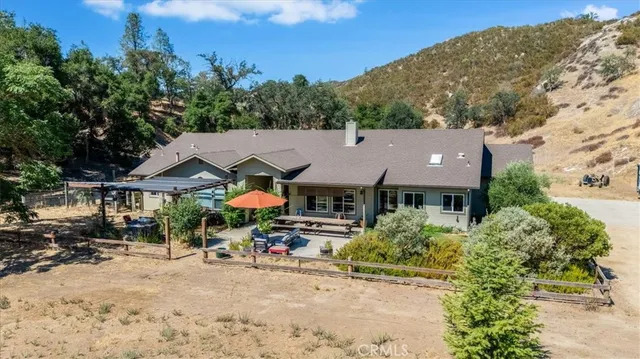 $1,099,000 | 1575 Parkhill Road, Santa Margarita, CA 93453