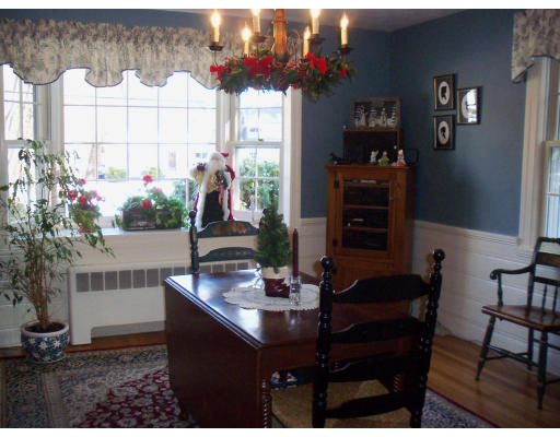 11 Homestead Road Holden, MA 01520 - Photo 8 of 19 Gallery Image 8