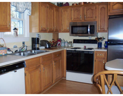 11 Homestead Road Holden, MA 01520 - Photo 10 of 19 Gallery Image 10
