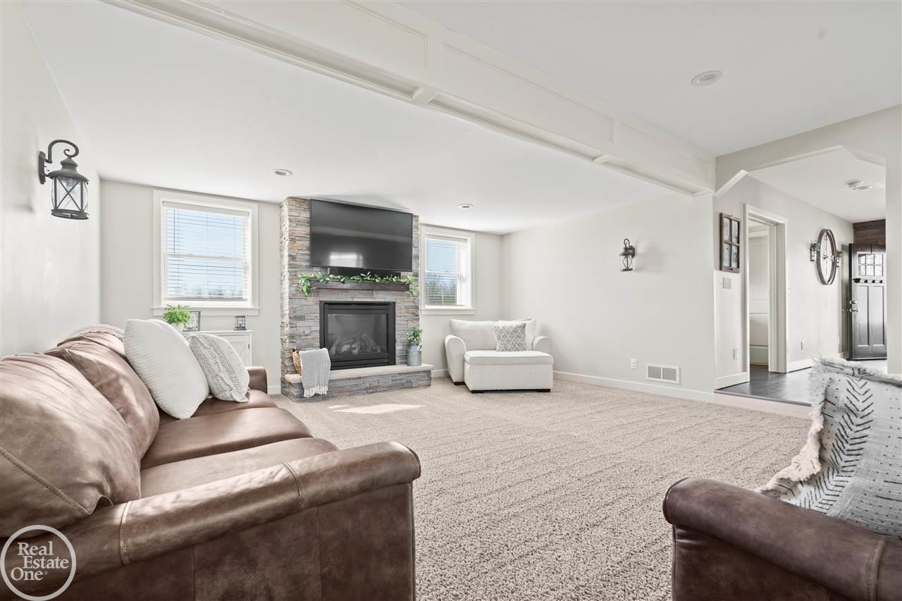 7595 Frith Road Columbus, MI 48063 - Photo 8 of 29 50068688-7.JPG