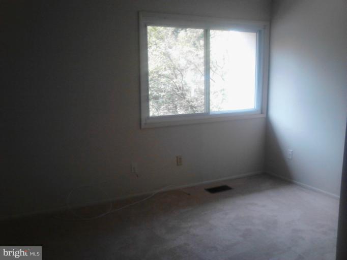 2209 Southgate Square Reston, VA 20191 - Photo 9 of 12 Bedroom