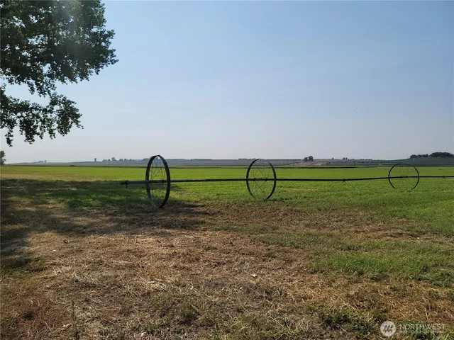 $1,775,000 | 3250 Albany Road, Mesa, WA 99343