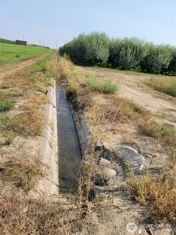 $1,775,000 | 3250 Albany Road, Mesa, WA 99343