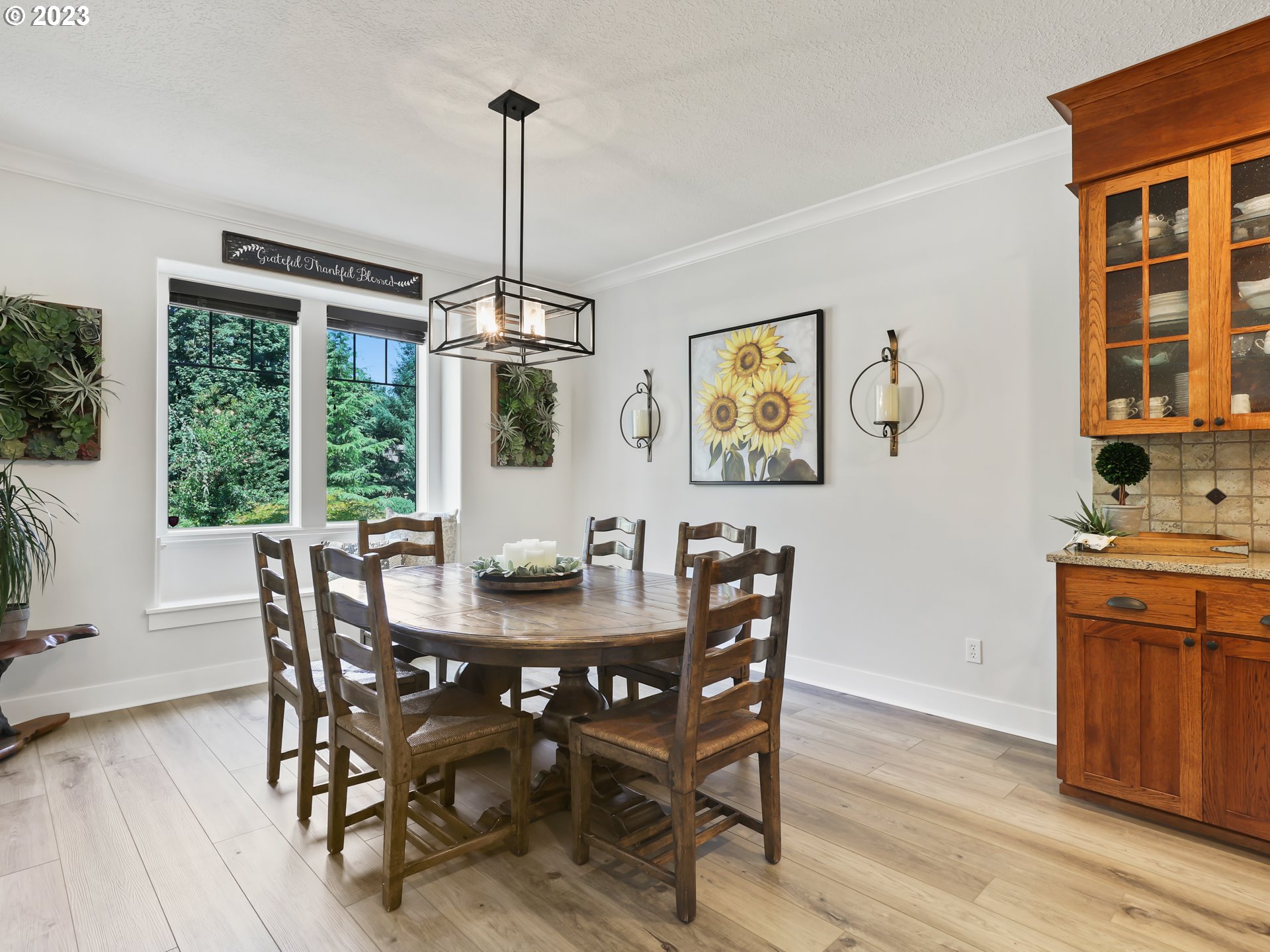 486 Southeast Gabbert Road Gresham, OR 97080 - Photo 4 of 45 Gallery Image 4