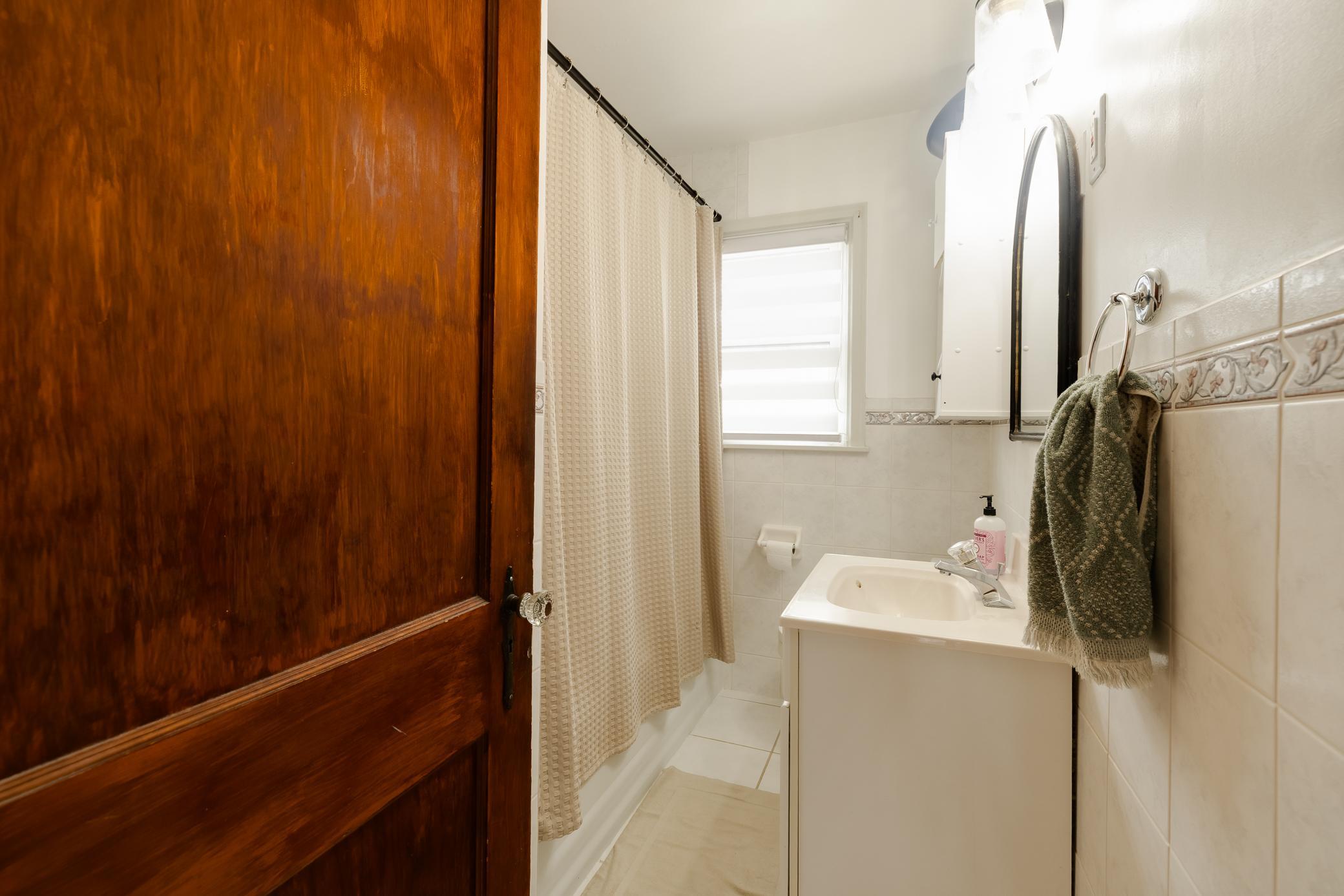 955 12th Avenue Northeast Rochester, MN 55906 - Photo 17 of 21