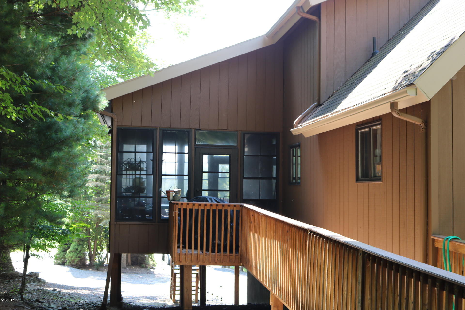 2403 Crest View Road Lake Ariel, PA 18436 - Photo 4 of 46