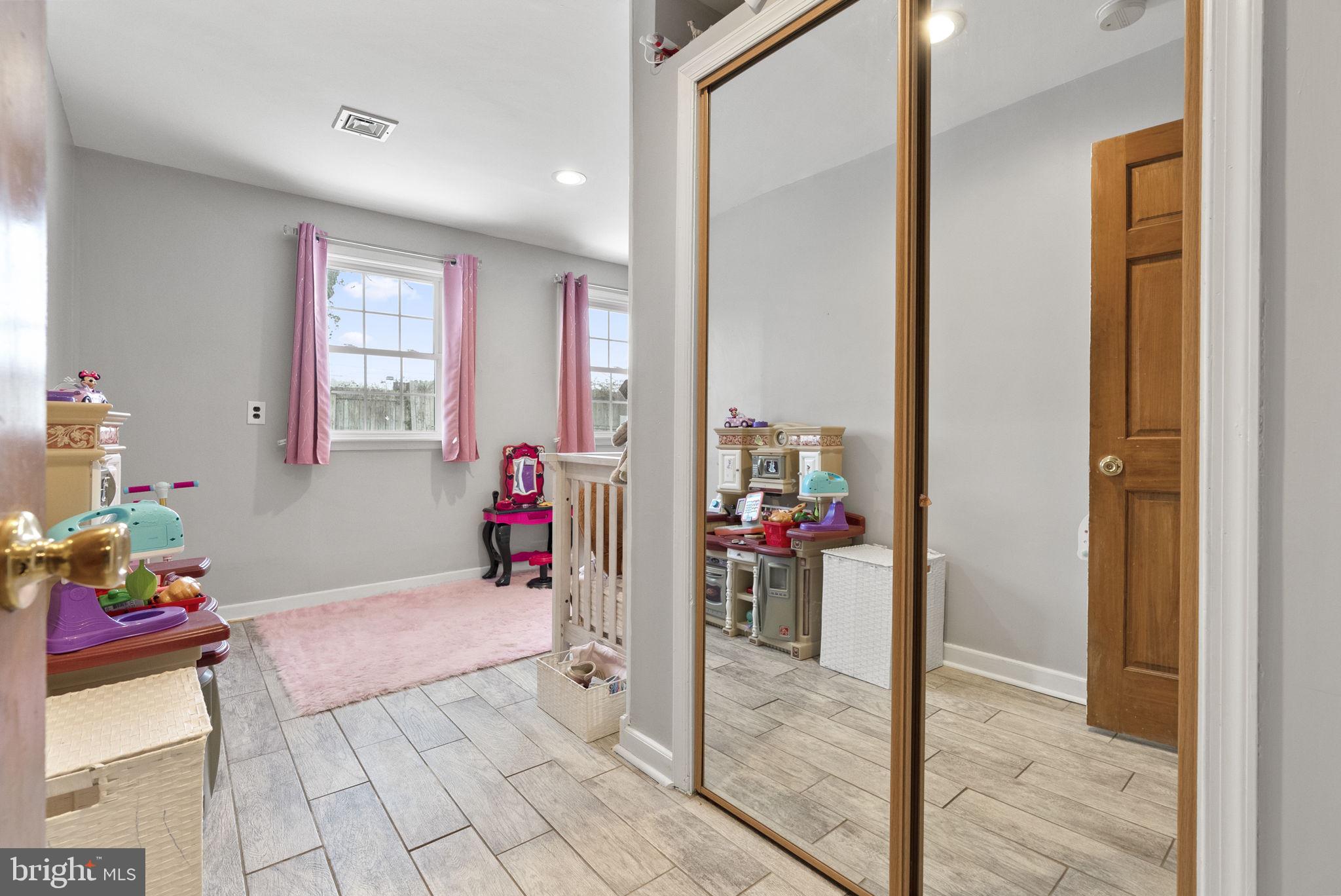 11 Rose Avenue Maple Shade, NJ 08052 - Photo 18 of 34