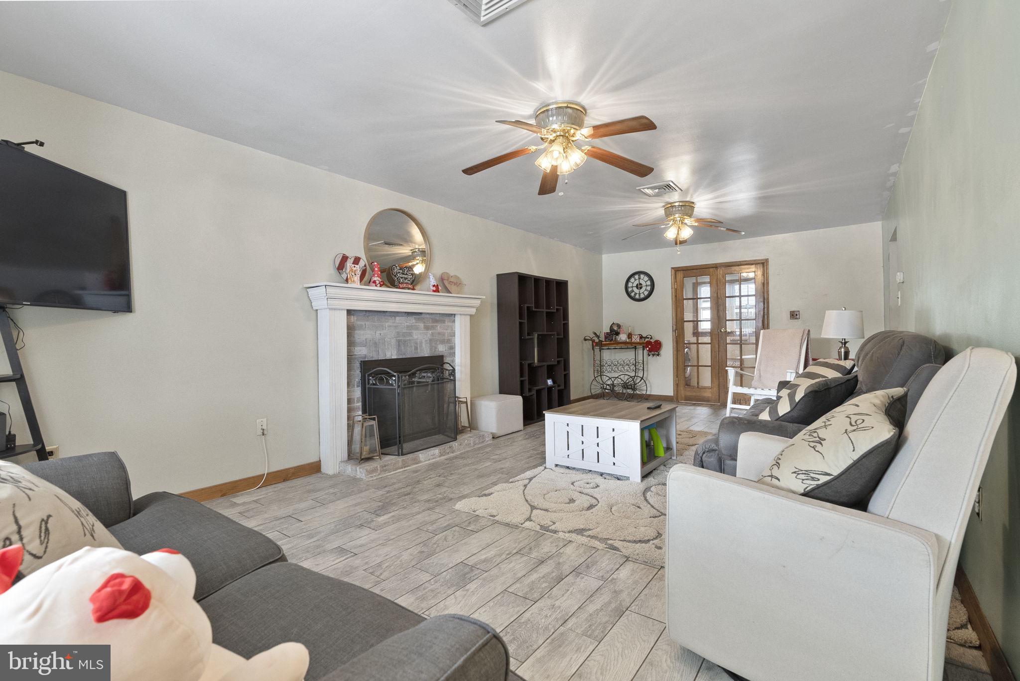 11 Rose Avenue Maple Shade, NJ 08052 - Photo 7 of 34