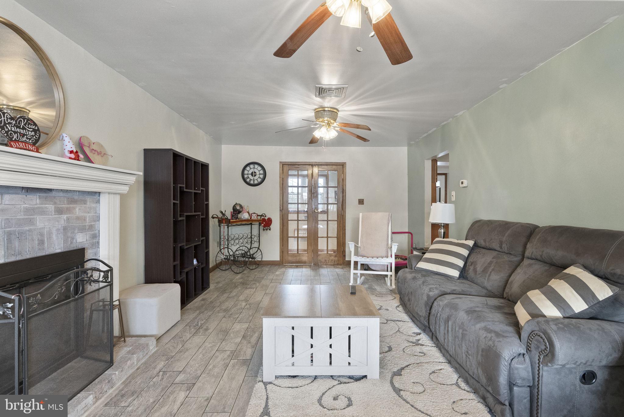 11 Rose Avenue Maple Shade, NJ 08052 - Photo 7 of 31