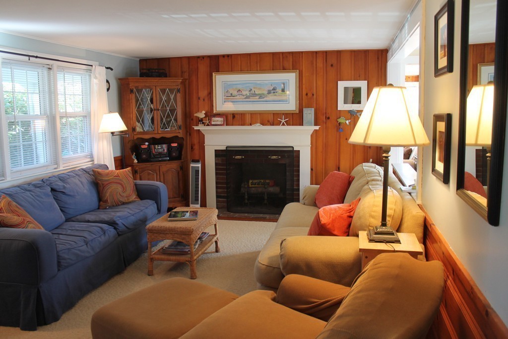 87 Shore Road Dennis, MA 02670 - Photo 8 of 28