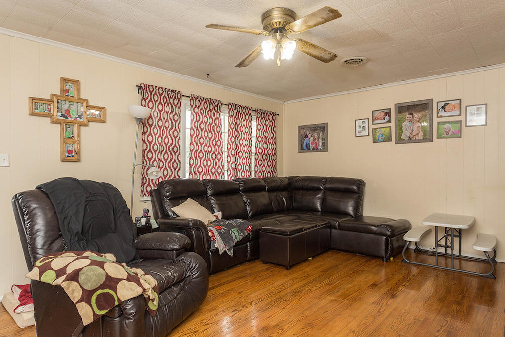 630 Burks Fork Road Southwest Willis, VA 24380 - Photo 3 of 27 DGA_8226