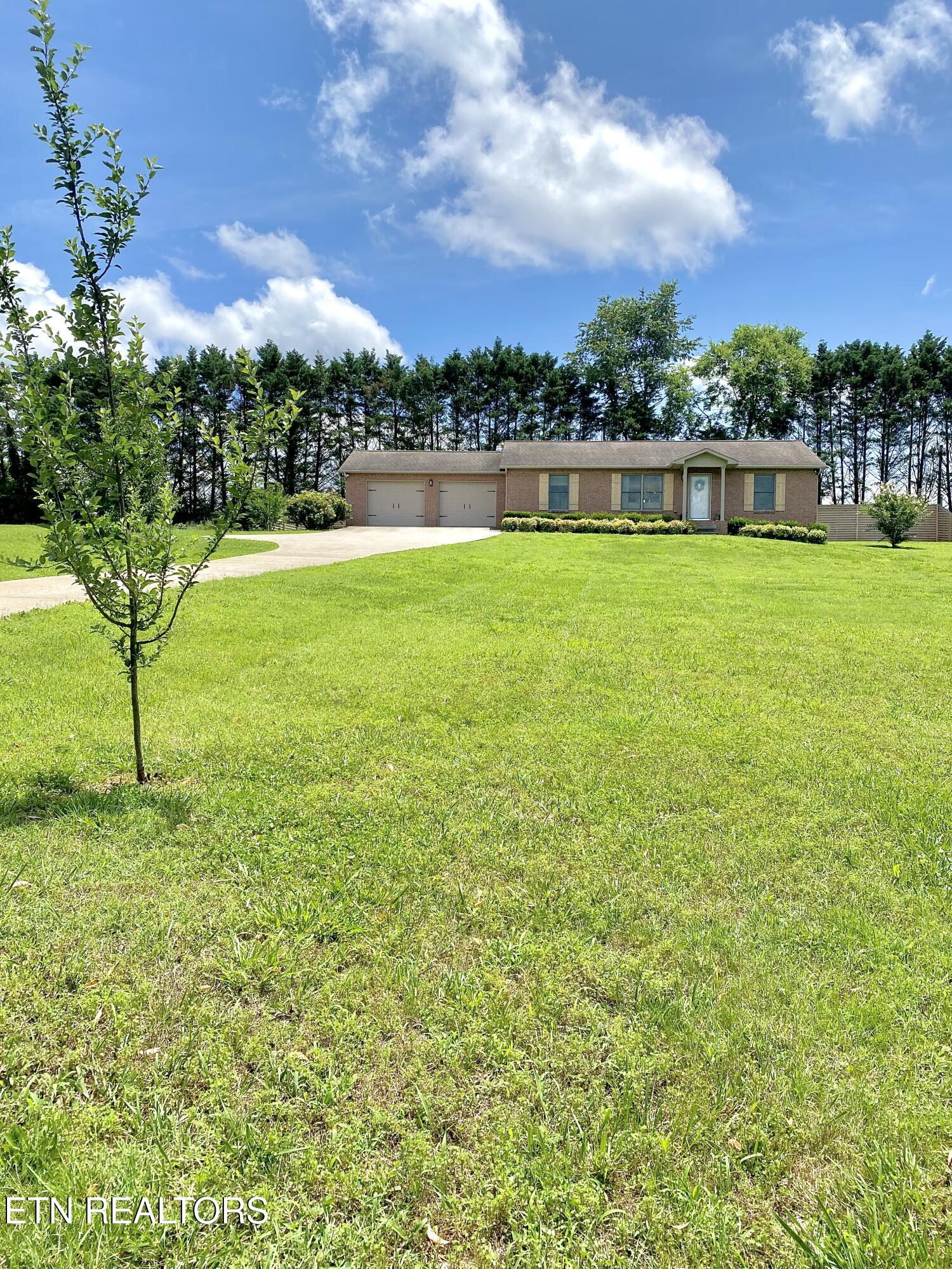 155 Ramsey Road Maryville, TN 37801 - Photo 2 of 28 IMG_9383
