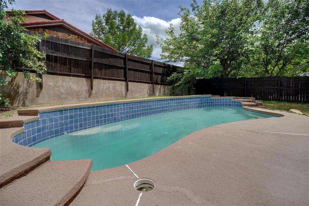8900 Random Road Fort Worth, TX 76179 - Photo 18 of 18 a view of a backyard