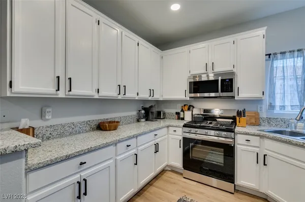 $2,475 | 75 North Valle Verde Drive, Unit 1511, Henderson, NV 89074