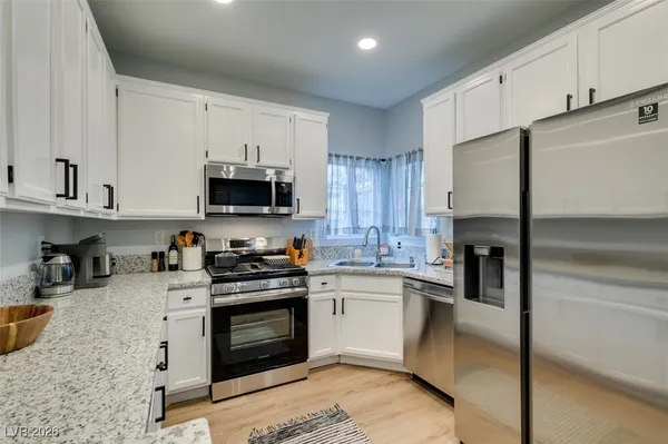 $2,475 | 75 North Valle Verde Drive, Unit 1511, Henderson, NV 89074