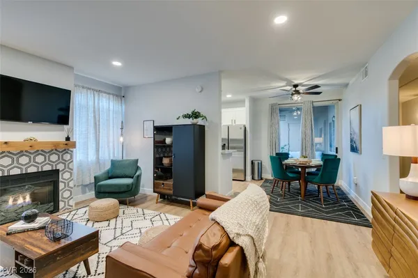 $2,475 | 75 North Valle Verde Drive, Unit 1511, Henderson, NV 89074