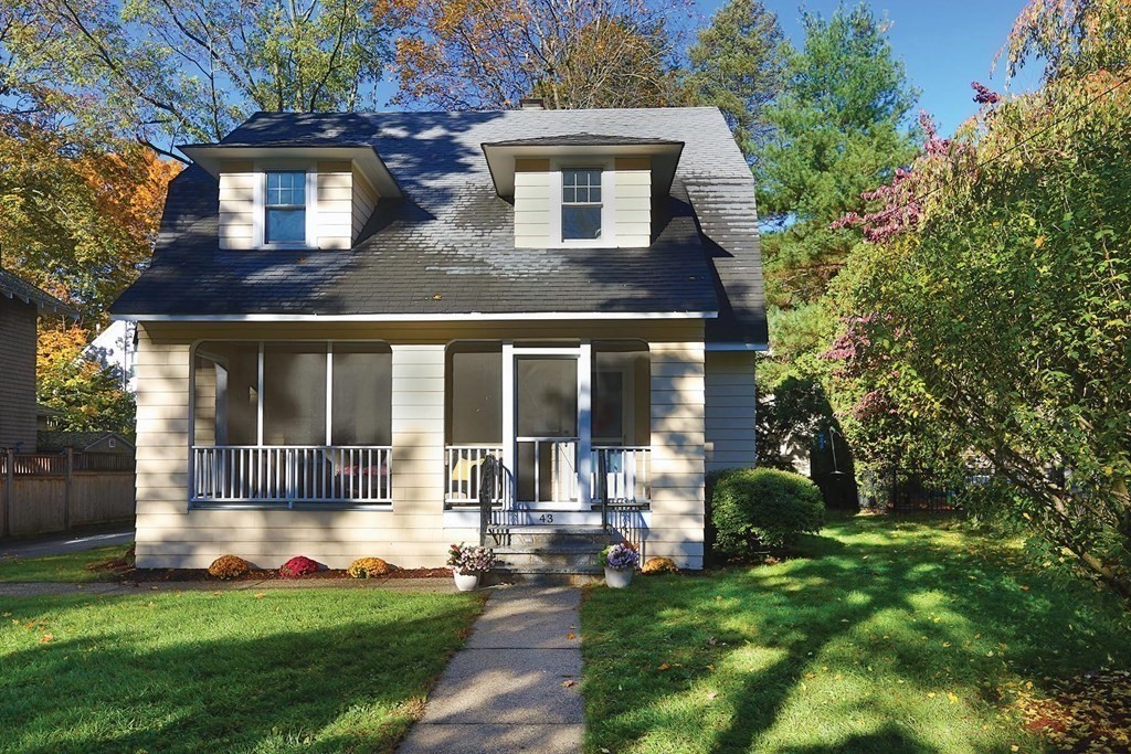 43 Williston Road Newton, MA 02466 - Photo 2 of 13 Gallery Image 2