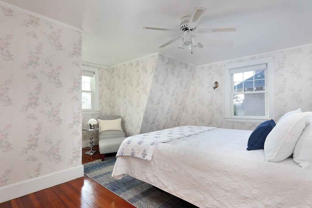 43 Williston Road Newton, MA 02466 - Photo 9 of 13 Gallery Image 9
