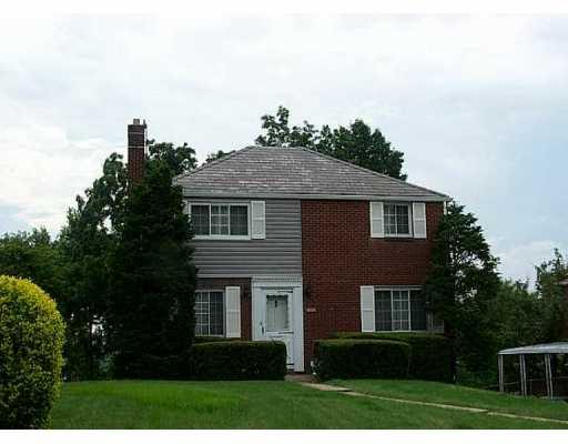 1106 Varner Road Whitehall, PA 15227 - Photo 1 of 8 Gallery Image 1