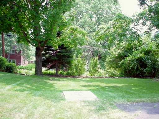 1106 Varner Road Whitehall, PA 15227 - Photo 2 of 8 Gallery Image 2