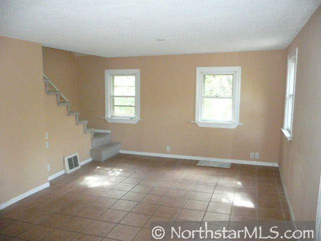 308 Paddington Road Willernie, MN 55090 - Photo 2 of 10 Gallery Image 2