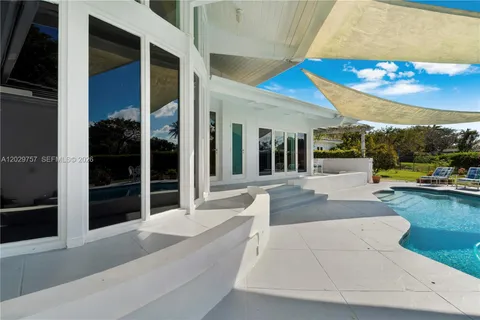 $3,150,000 | 13300 Southwest 69th Avenue, Pinecrest, FL 33156