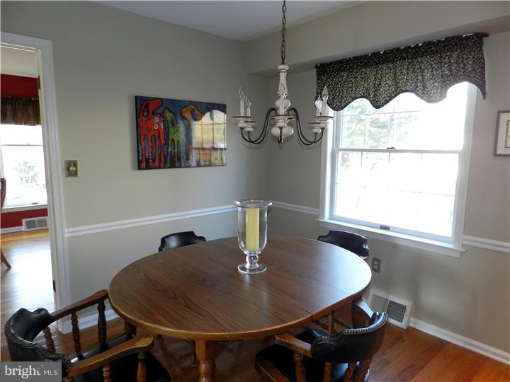 10 Gingerwood Road Malvern, PA 19355 - Photo 11 of 25 Kitchen