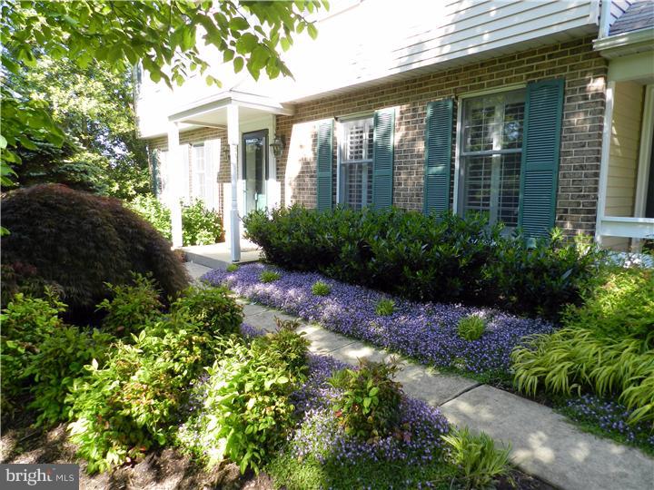 10 Gingerwood Road Malvern, PA 19355 - Photo 3 of 25 Exterior Front