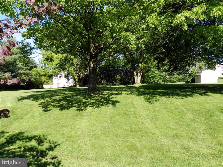 10 Gingerwood Road Malvern, PA 19355 - Photo 24 of 25 Back Yard