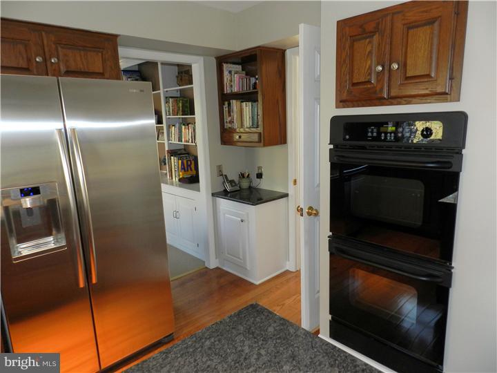 10 Gingerwood Road Malvern, PA 19355 - Photo 10 of 25 Kitchen