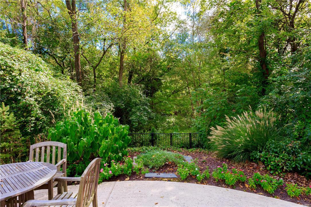215 Warson Road Ladue, MO 63124 - Photo 8 of 36