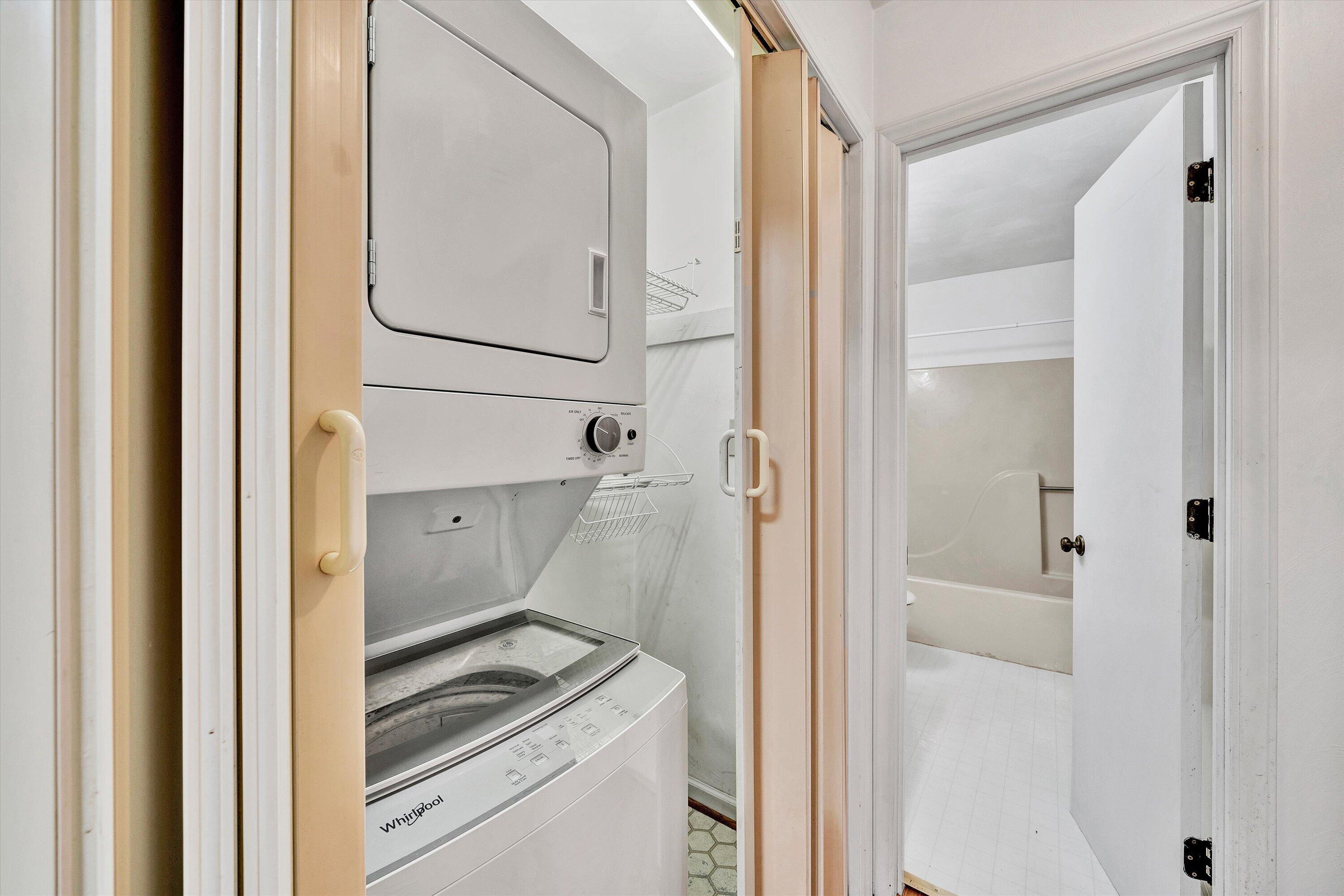 3337 Forest Ridge Road Roanoke, VA 24018 - Photo 11 of 24 Laundry