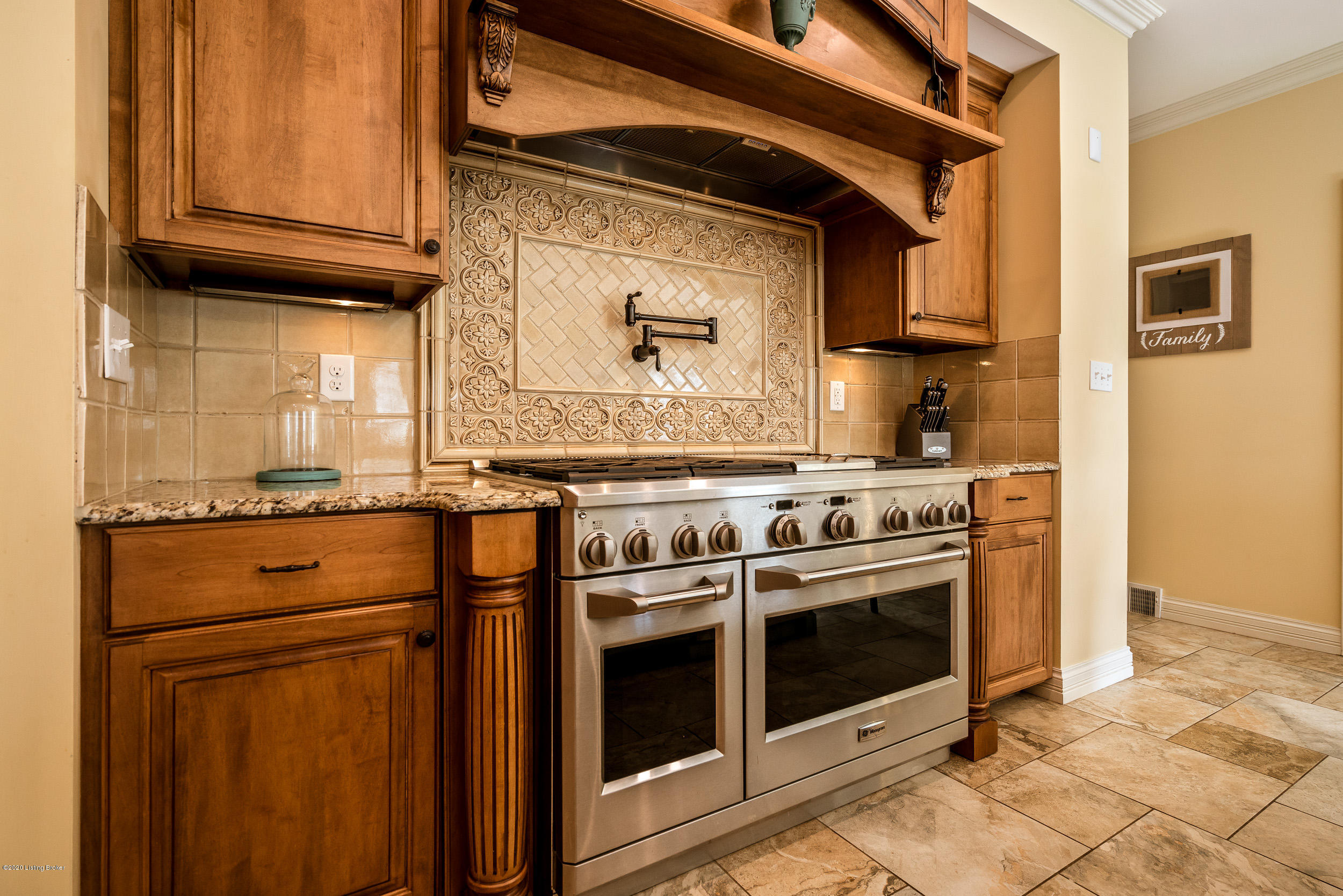 13314 Ridgemoor Drive Prospect, KY 40059 - Photo 20 of 76 Gourmet Kitchen