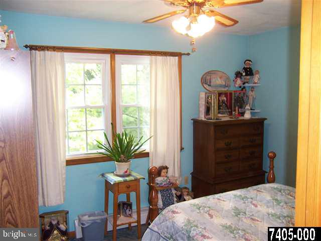 2235 Cold Springs Road Orrtanna, PA 17353 - Photo 6 of 16