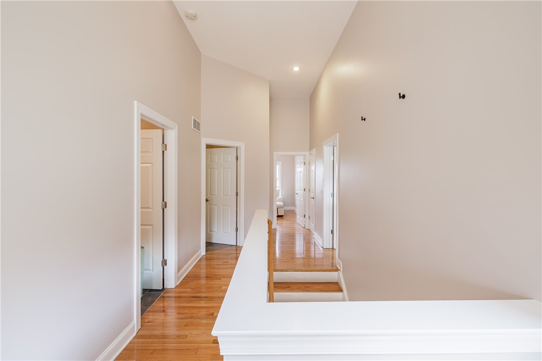 52 Windsor Street Rochester, NY 14605 - Photo 15 of 28