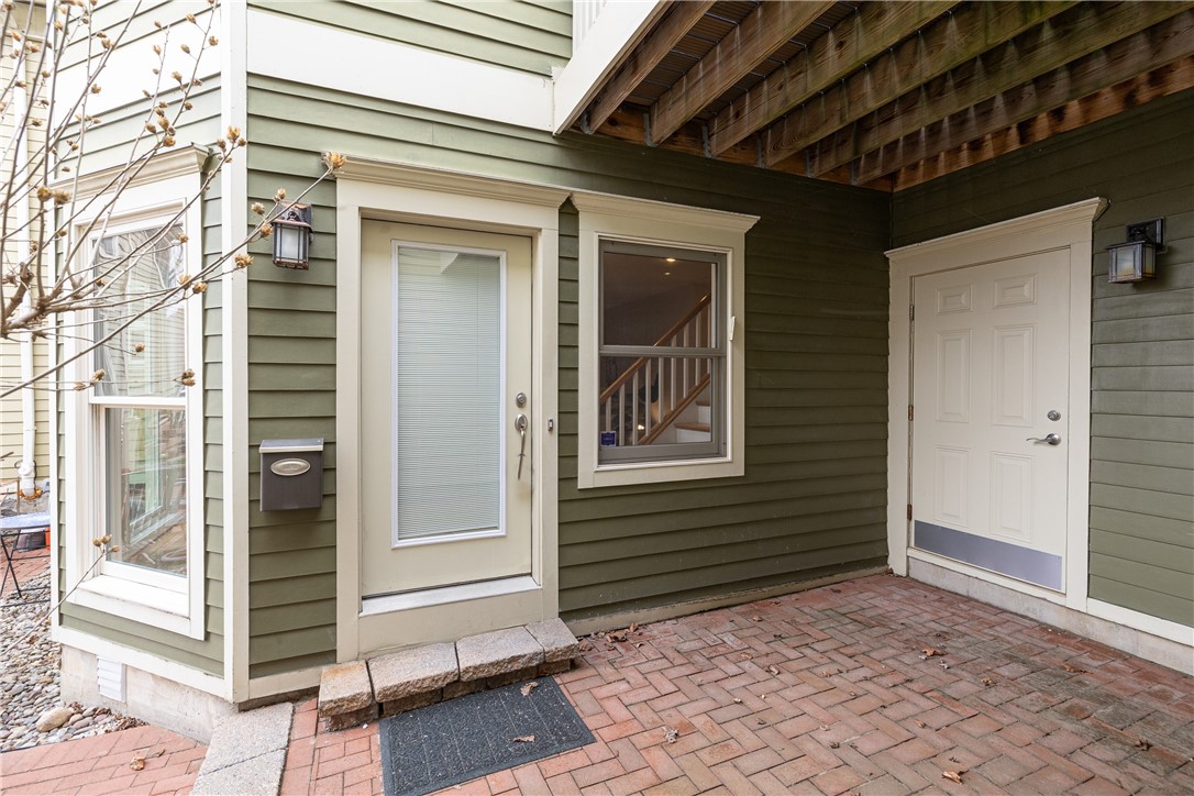 52 Windsor Street Rochester, NY 14605 - Photo 2 of 28