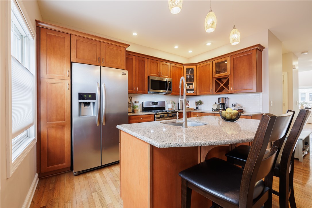 52 Windsor Street Rochester, NY 14605 - Photo 9 of 28