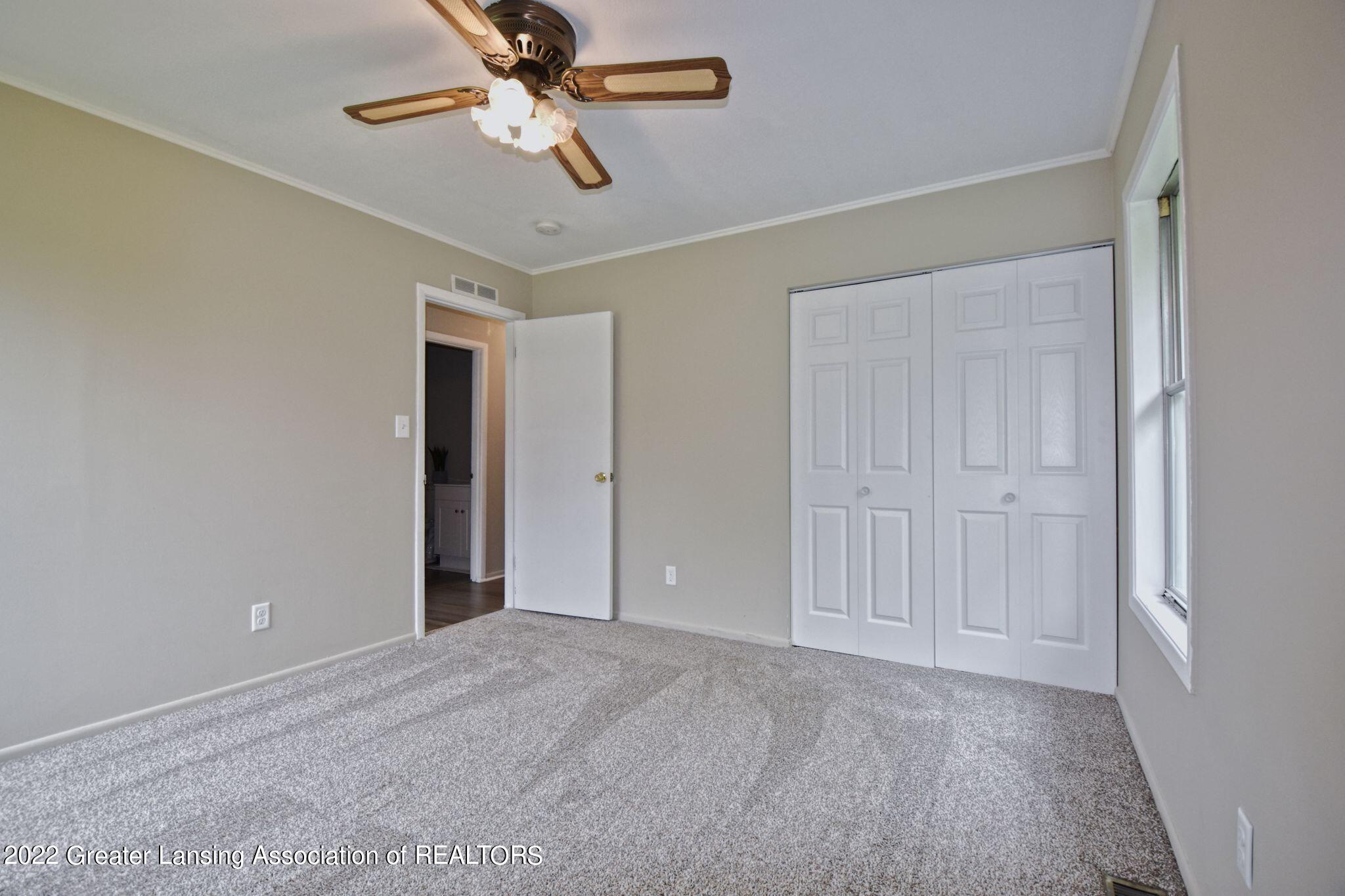 6240 Grovenburg Road Lansing, MI 48911 - Photo 14 of 23 13