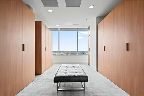 $2,895,000 | 4646 Broadway Boulevard, Unit 12, Kansas City, MO 64112