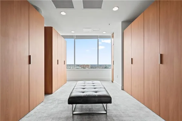 $2,895,000 | 4646 Broadway Boulevard, Unit 12, Kansas City, MO 64112