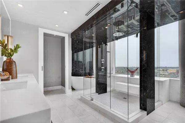 $2,895,000 | 4646 Broadway Boulevard, Unit 12, Kansas City, MO 64112