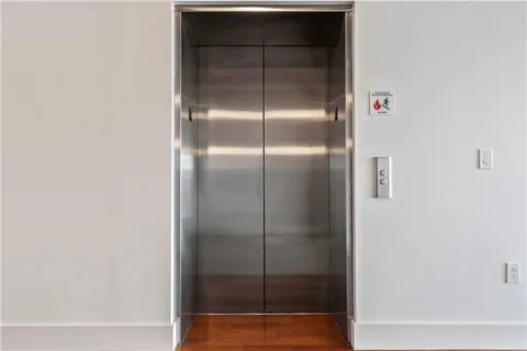 $2,895,000 | 4646 Broadway Boulevard, Unit 12, Kansas City, MO 64112