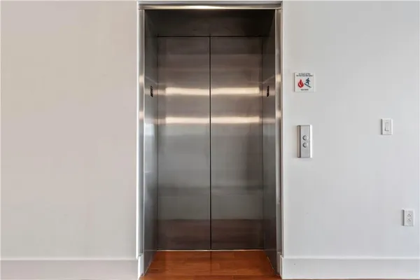 $2,895,000 | 4646 Broadway Boulevard, Unit 12, Kansas City, MO 64112