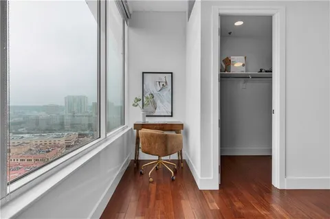 $2,895,000 | 4646 Broadway Boulevard, Unit 12, Kansas City, MO 64112