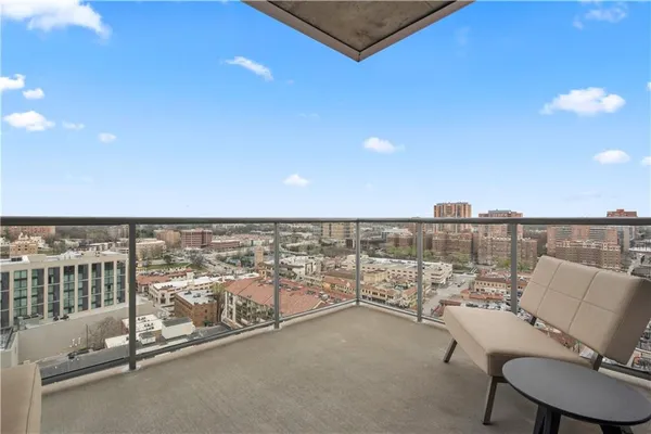 $2,895,000 | 4646 Broadway Boulevard, Unit 12, Kansas City, MO 64112