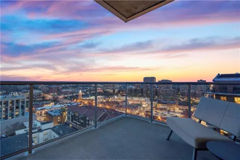 $2,895,000 | 4646 Broadway Boulevard, Unit 12, Kansas City, MO 64112